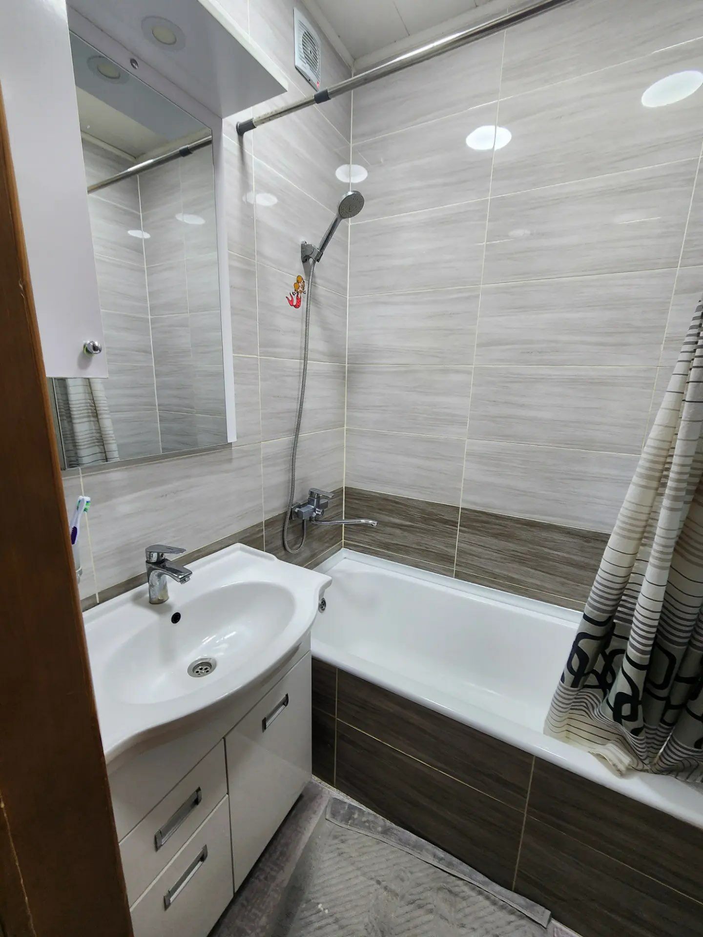 Gouda w 4 kom - Гаудан "В" - img 9