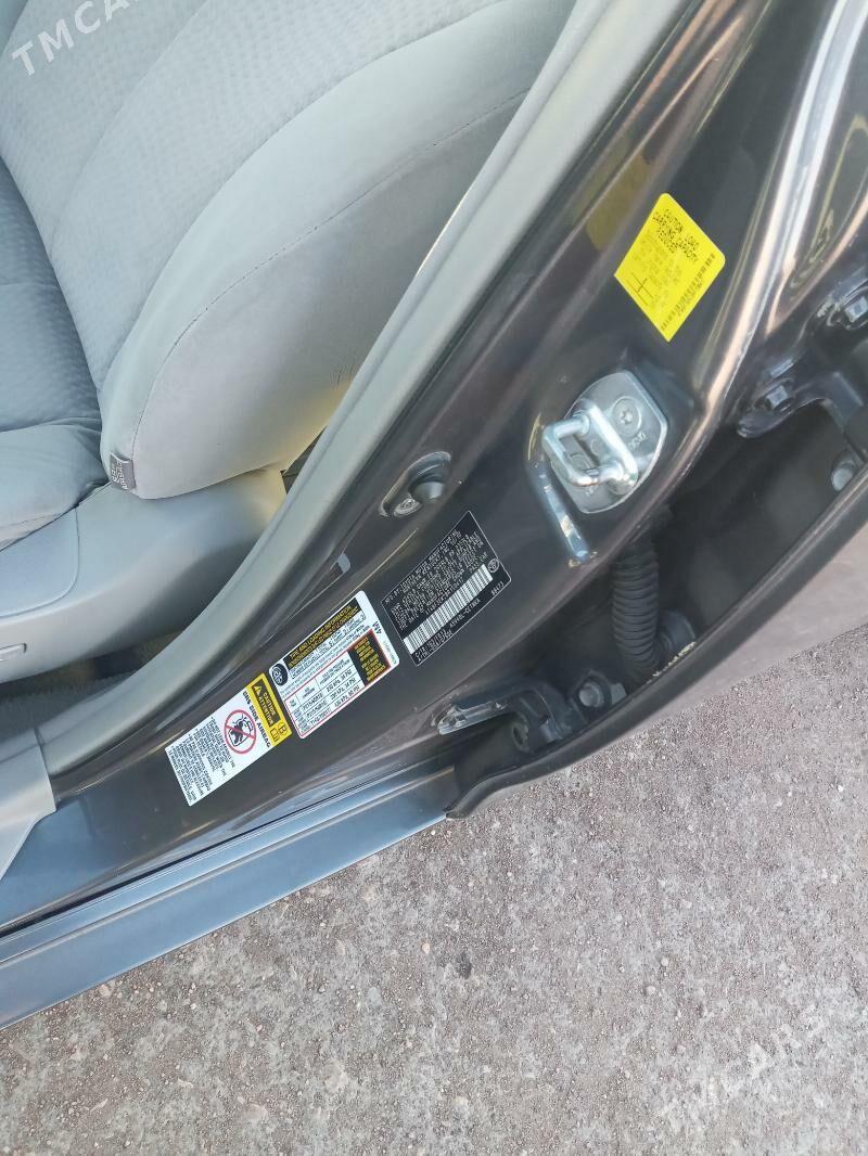 Toyota Camry 2011 - 180 000 TMT - Дашогуз - img 2