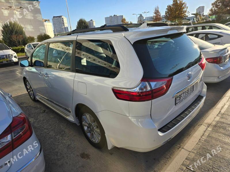 Toyota Sienna 2019 - 450 000 TMT - Aşgabat - img 4