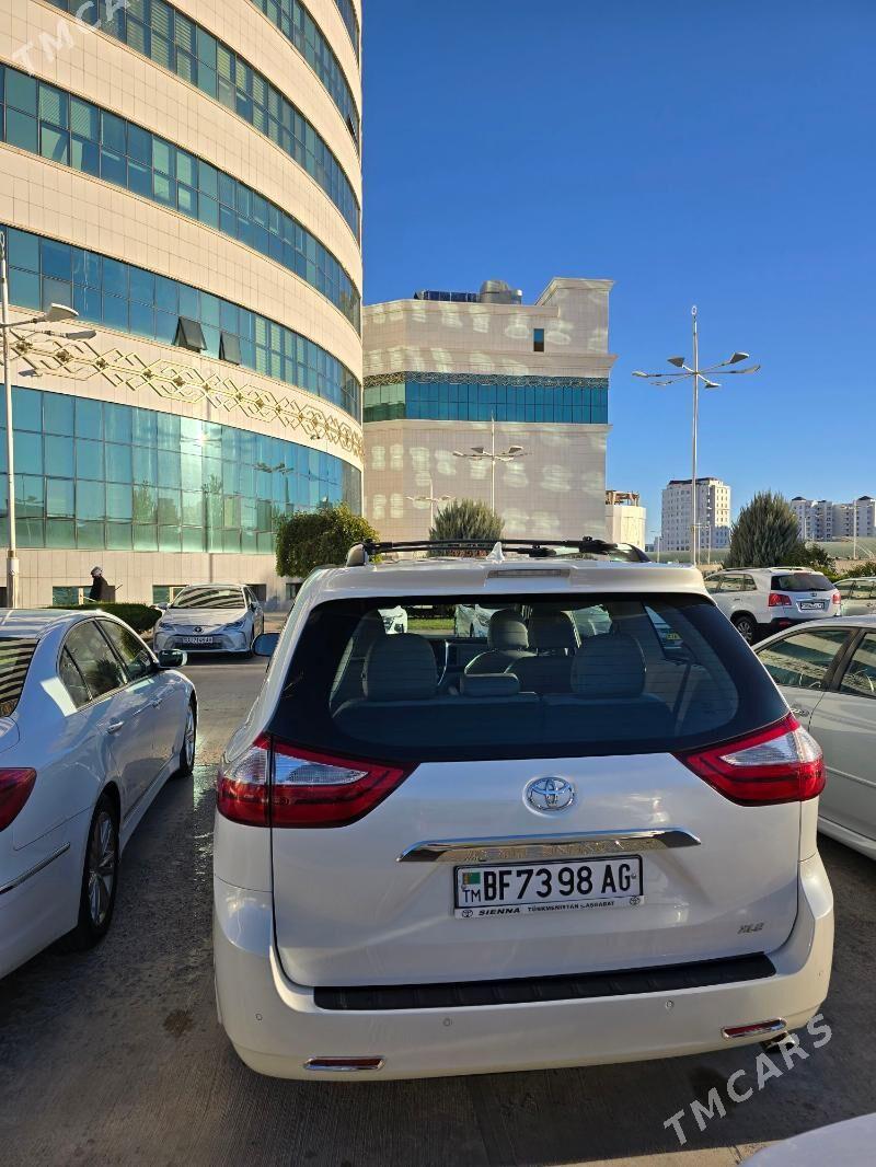 Toyota Sienna 2019 - 450 000 TMT - Aşgabat - img 6