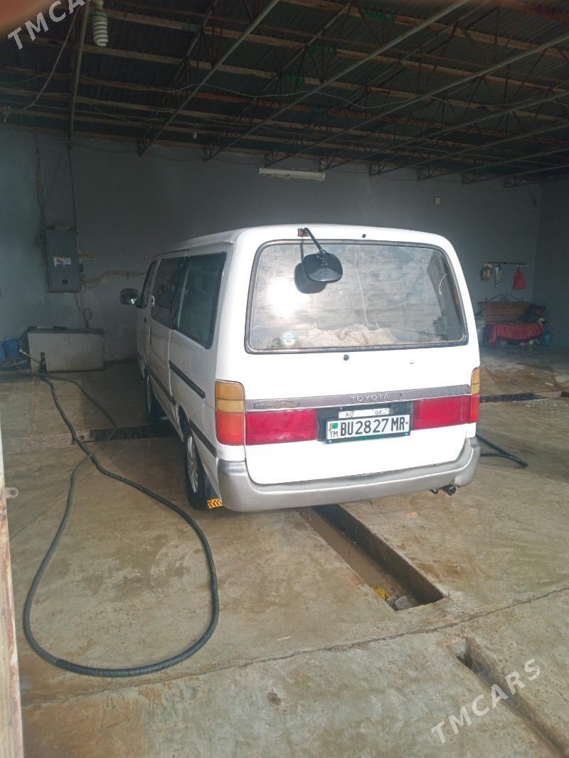 Toyota Hiace 1998 - 75 000 TMT - Sakarçäge - img 2