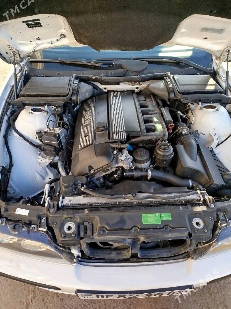 BMW 525 2003 - 130 000 TMT - Дашогуз - img 4