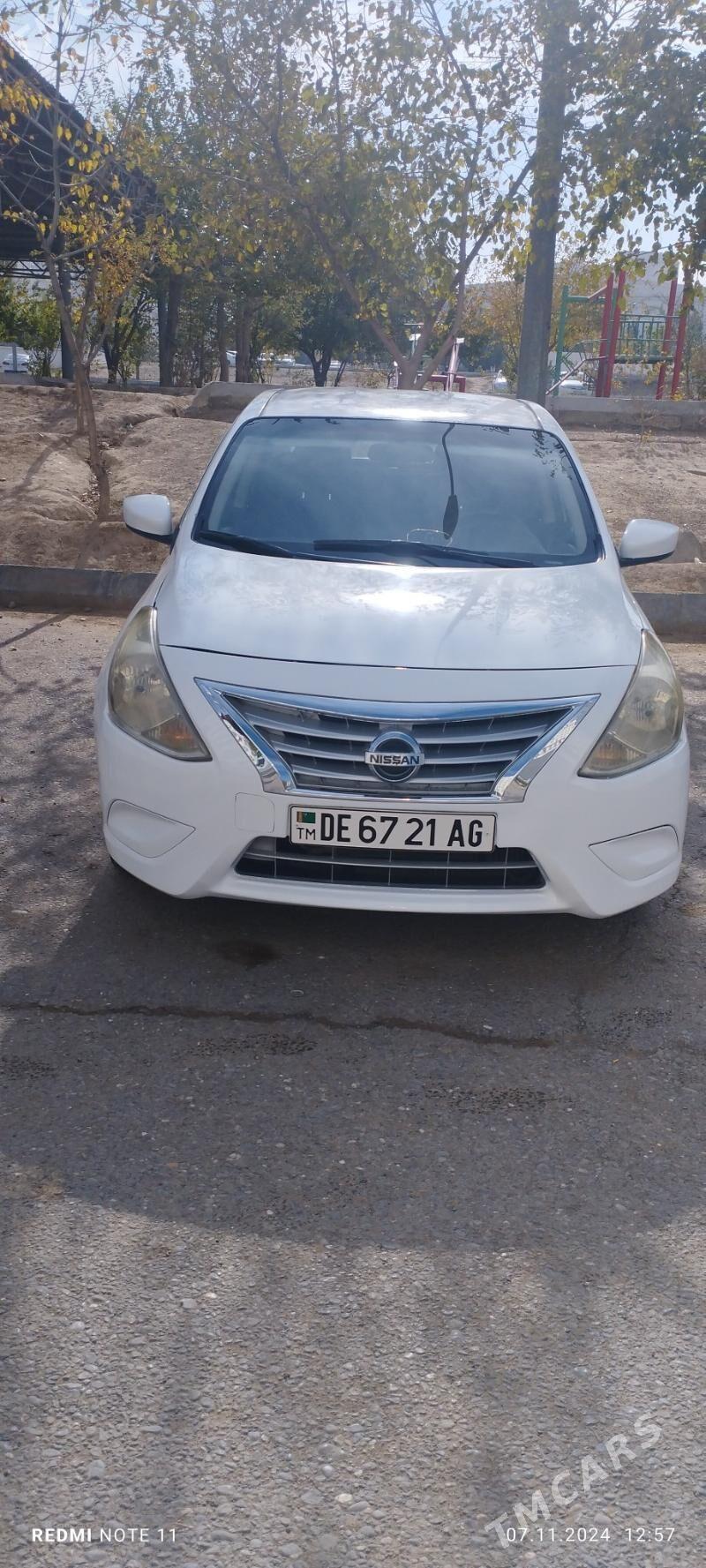 Nissan Versa 2015 - 138 000 TMT - Ашхабад - img 1