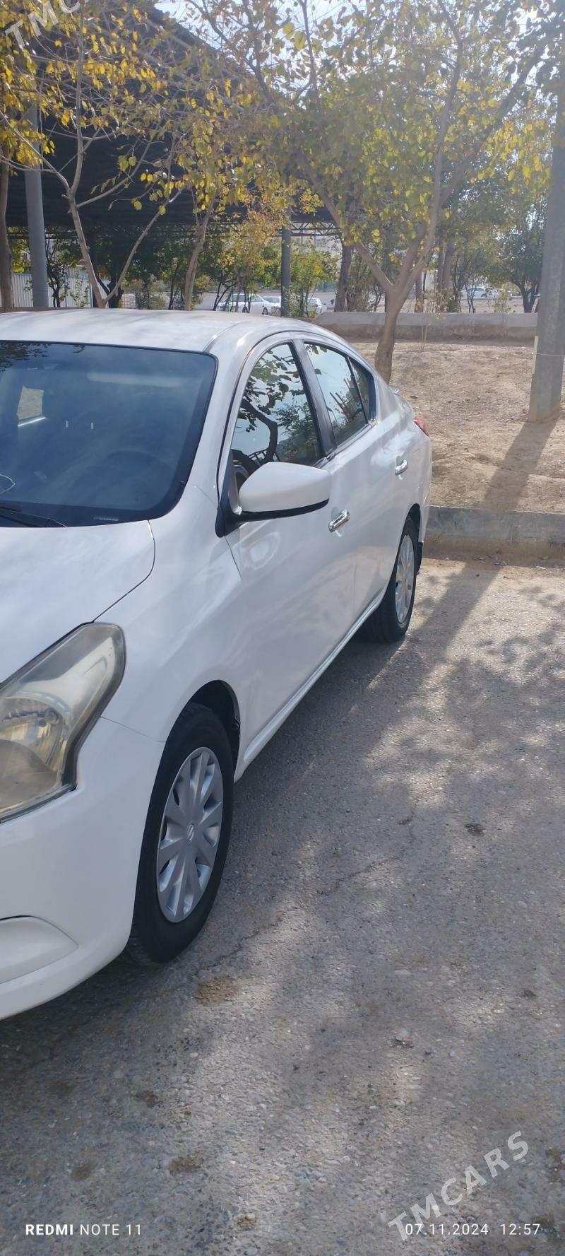 Nissan Versa 2015 - 138 000 TMT - Ашхабад - img 3