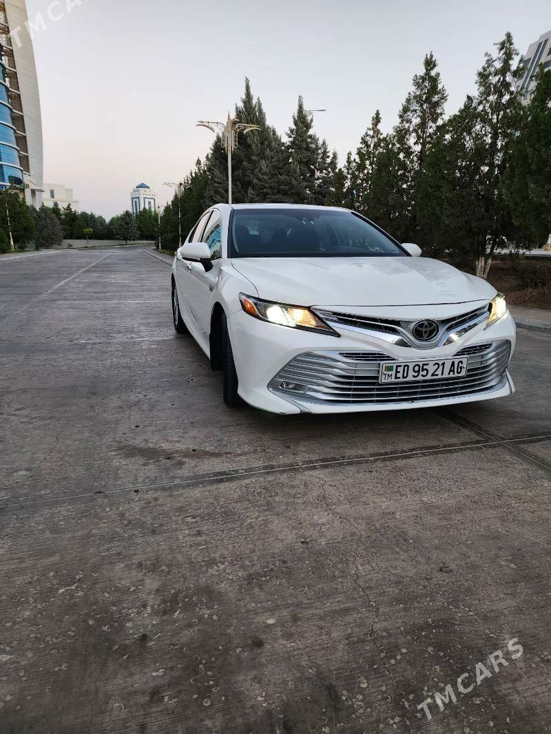 Toyota Camry 2018 - 259 000 TMT - ул. Чехова - Элитки (А.Ниязов шаёлы) - img 1