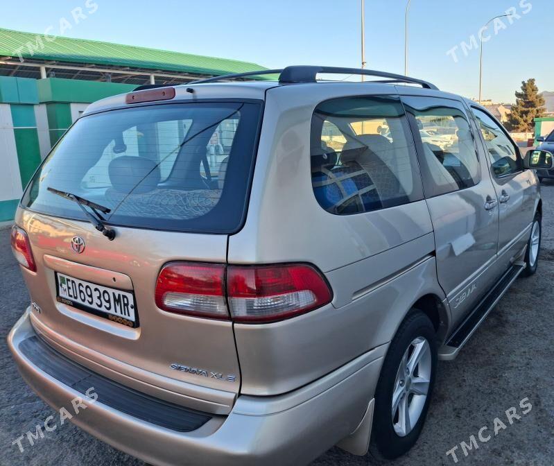 Toyota Sienna 2001 - 176 000 TMT - Мары - img 2
