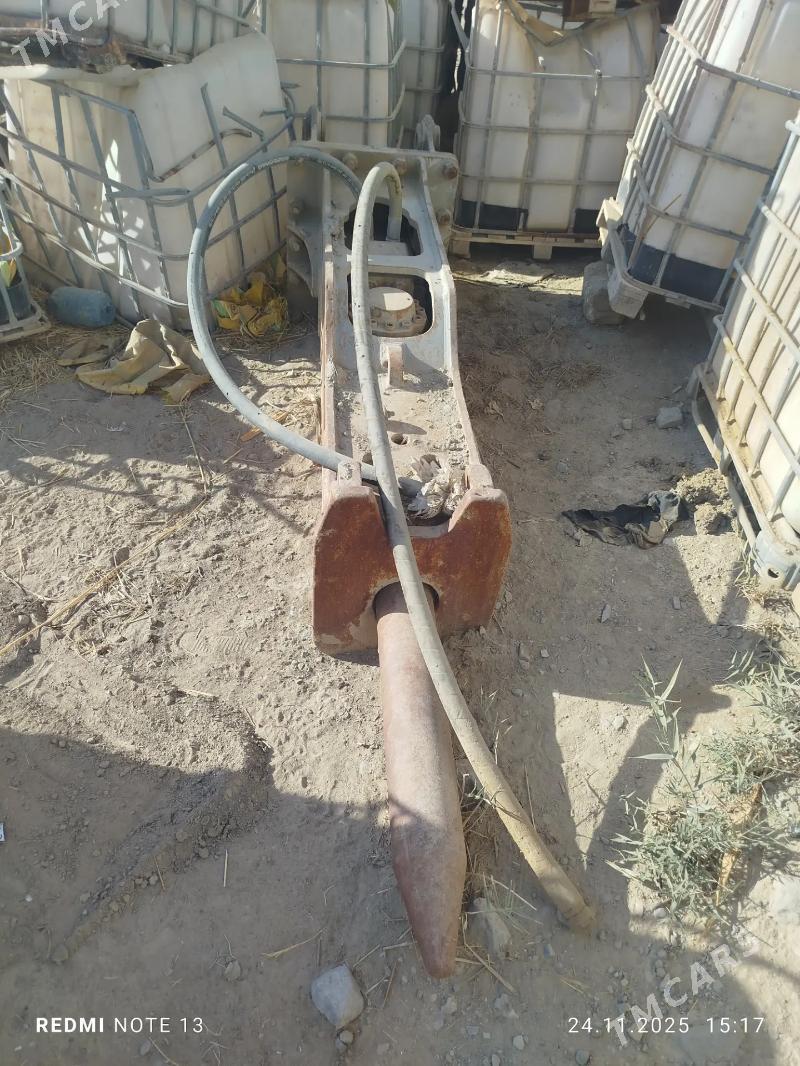 Caterpillar Excavator 2012 - 980 000 TMT - Гызыларбат - img 5