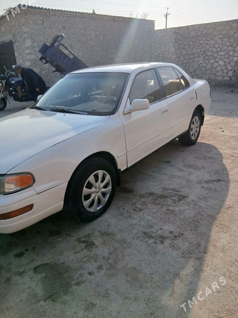 Toyota Camry 1993 - 90 000 TMT - Kerki - img 2