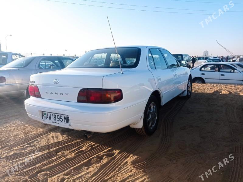 Toyota Camry 1996 - 102 000 TMT - Ýolöten - img 4