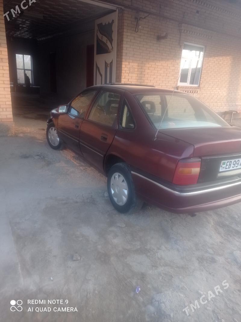 Opel Vectra 1992 - 30 000 TMT - Чарджоу - img 2