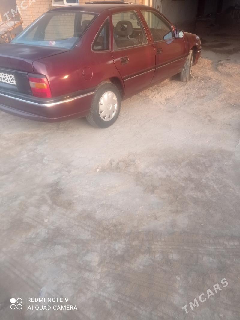 Opel Vectra 1992 - 30 000 TMT - Чарджоу - img 4