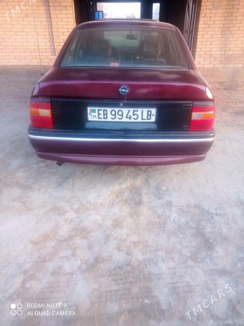 Opel Vectra 1992 - 30 000 TMT - Чарджоу - img 1