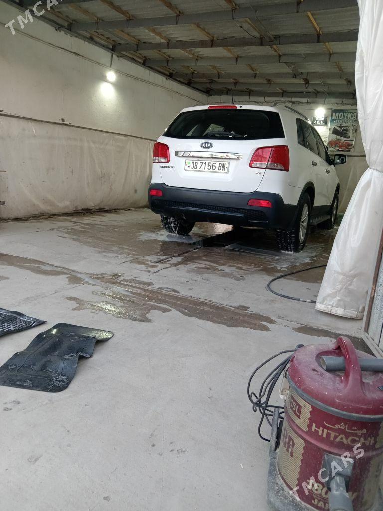 Kia Sorento 2010 - 200 000 TMT - Балканабат - img 3