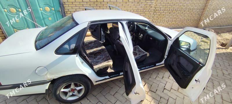 Opel Vectra 1990 - 45 000 TMT - Garabekewül - img 6