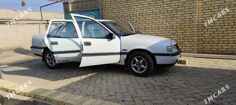 Opel Vectra 1990 - 45 000 TMT - Garabekewül - img 2