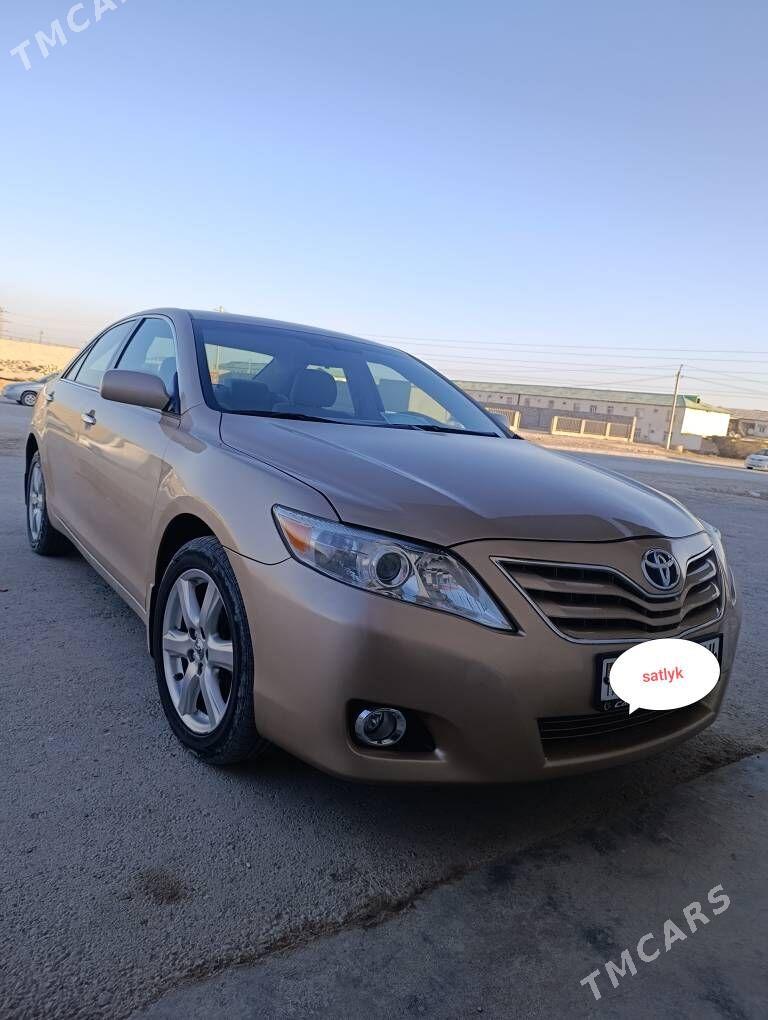 Toyota Camry 2010 - 198 000 TMT - Теджен - img 5