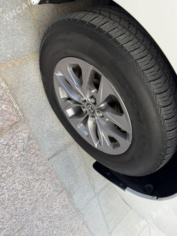 Toyota Sienna 2021 - 460 000 TMT - Ашхабад - img 9