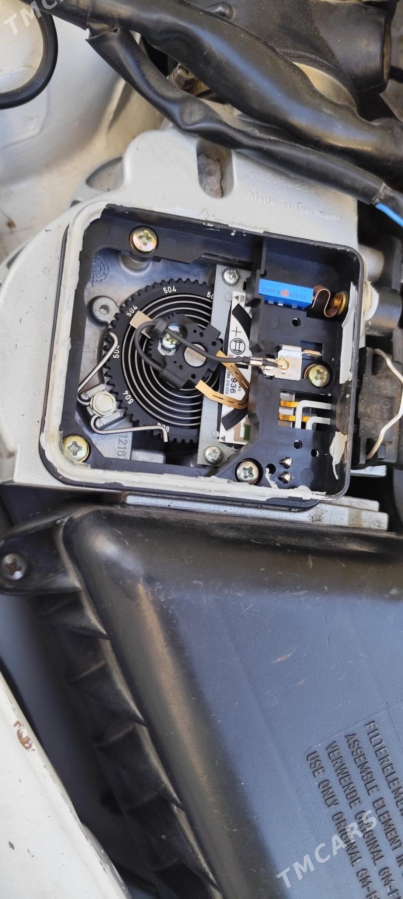 Opel Vectra 1990 - 45 000 TMT - Garabekewül - img 9