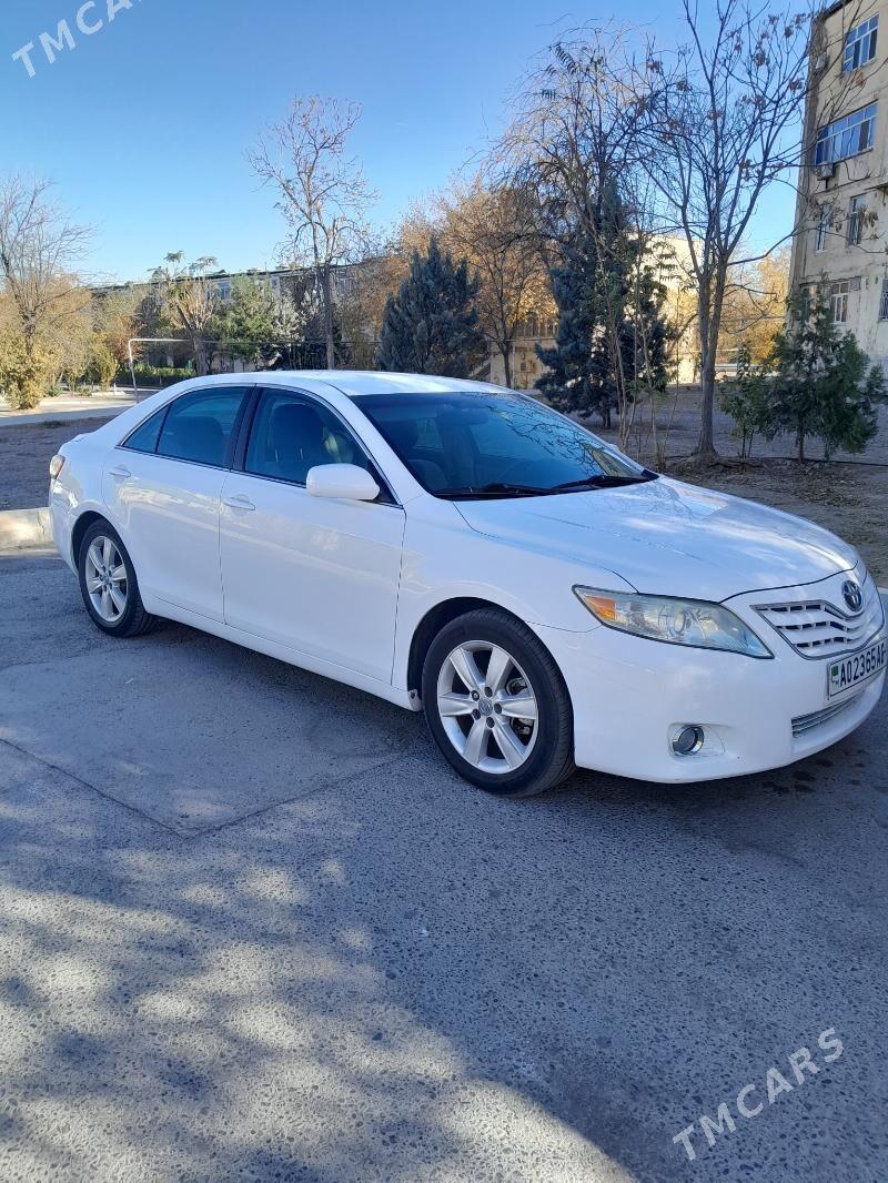 Toyota Camry 2009 - 210 000 TMT - 9 мкр - img 1