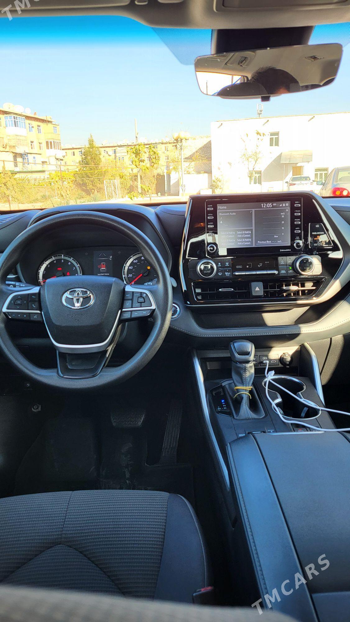 Toyota Highlander 2022 - 500 000 TMT - Мары - img 5