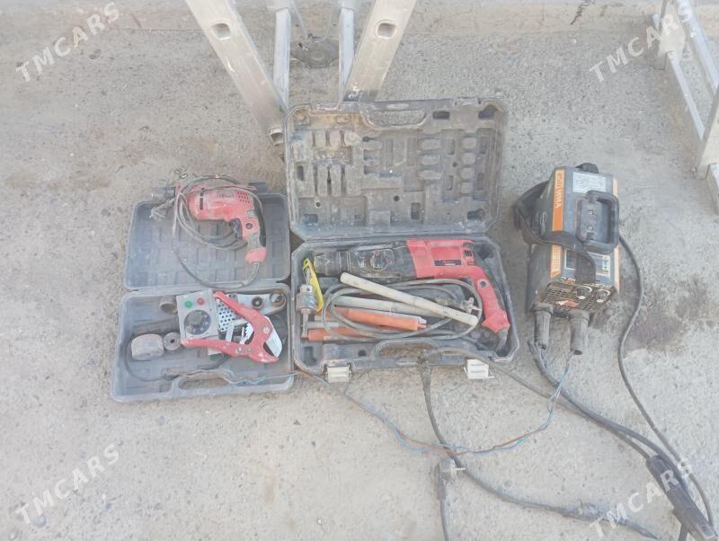 inusturment - Bäherden - img 2