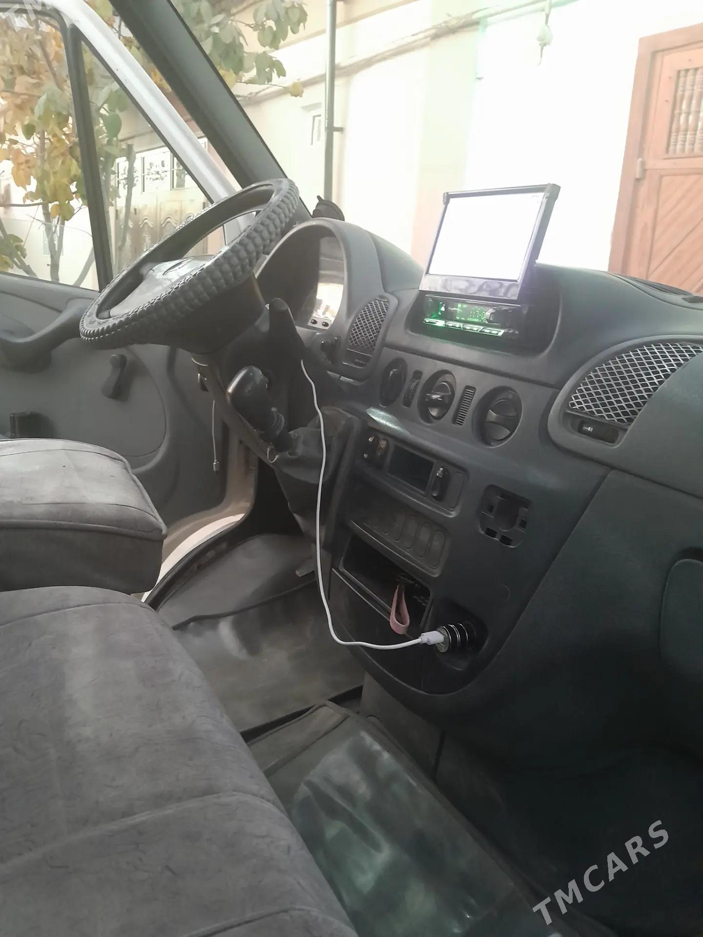 Mercedes-Benz Sprinter 2009 - 240 000 TMT - Daşoguz - img 3