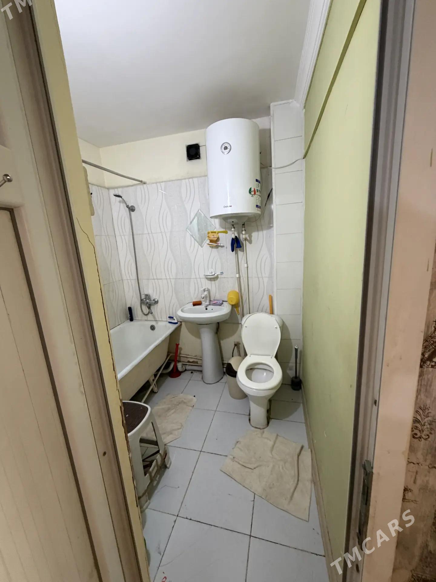 6 mkr 3 komnat - 6 мкр - img 6