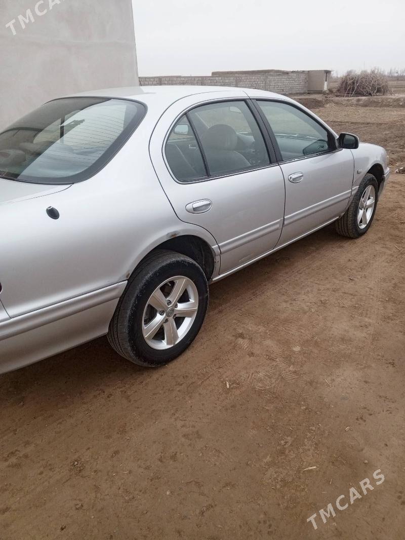 Nissan Maxima 1995 - 45 000 TMT - Гурбансолтан Едже - img 3