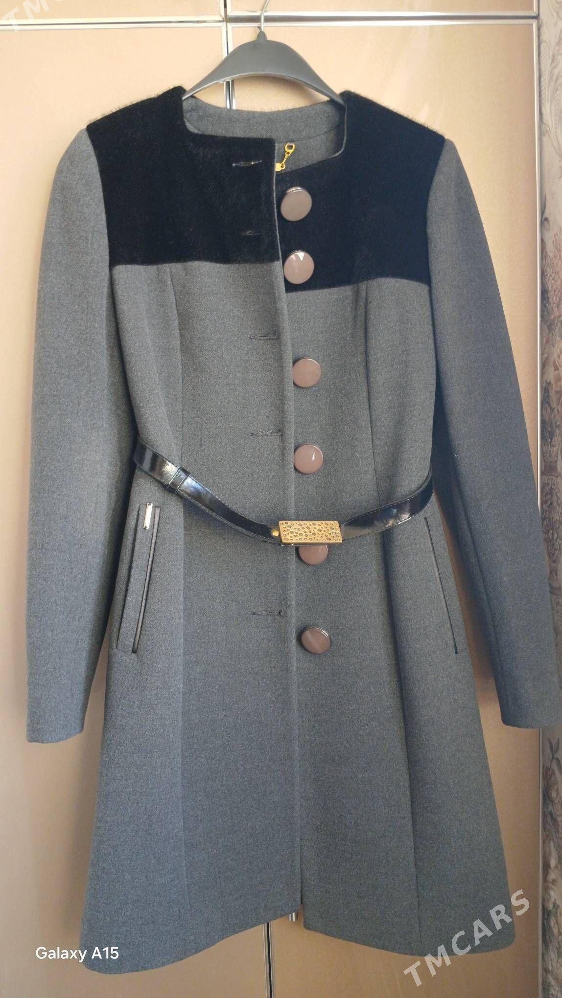 Gyz Paltosy - Kim raýon - img 1