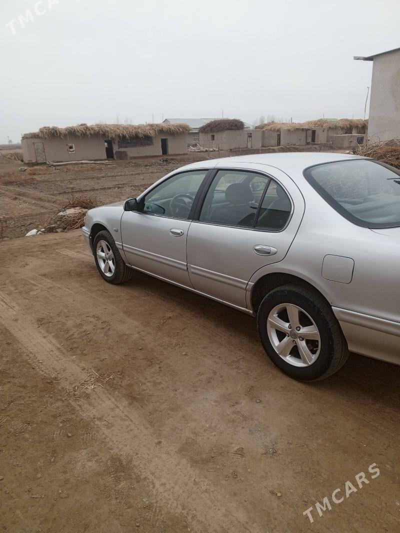 Nissan Maxima 1995 - 45 000 TMT - Гурбансолтан Едже - img 5
