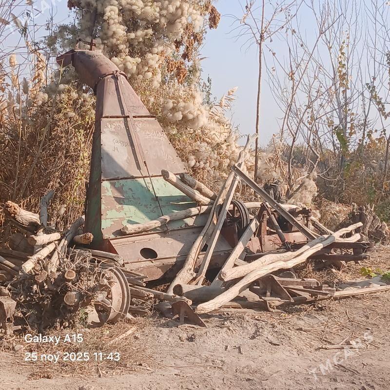 MTZ T-28 2010 - 20 000 TMT - Halaç - img 1