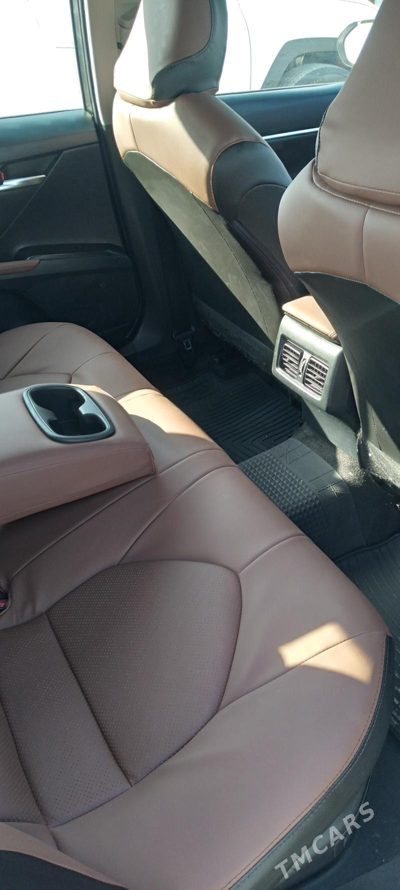 Toyota Camry 2021 - 230 000 TMT - Aşgabat - img 8