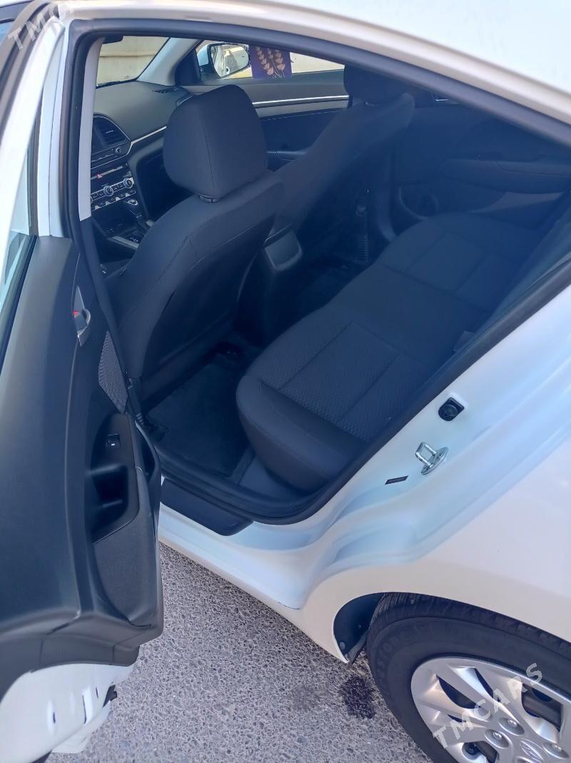 Hyundai Elantra 2020 - 230 000 TMT - Мары - img 10