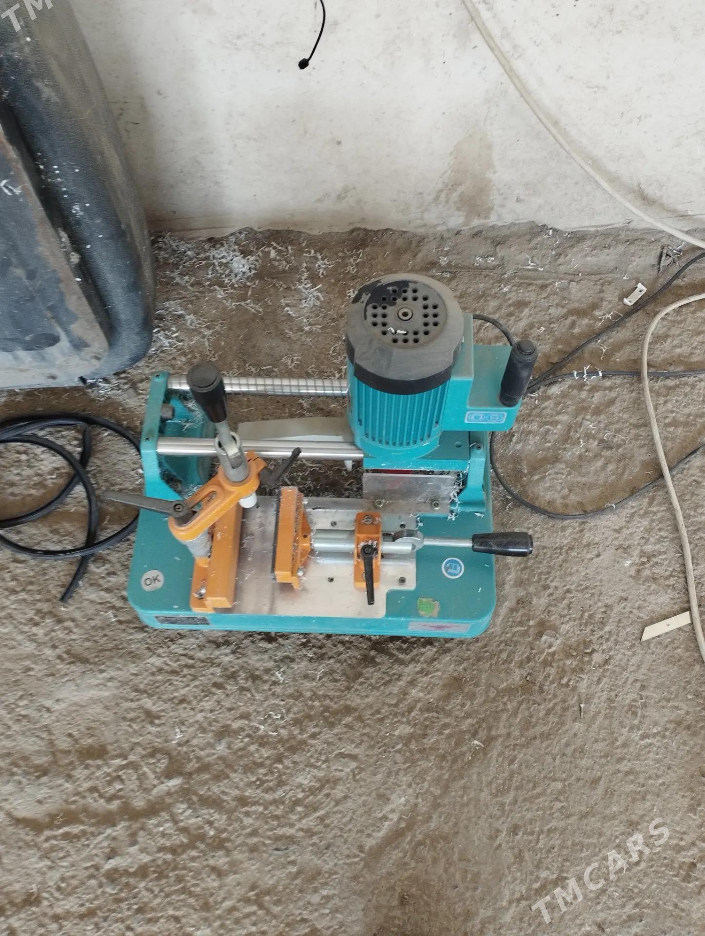 Aýna gapy ýasalýan ustanoklar - Çoganly - img 2