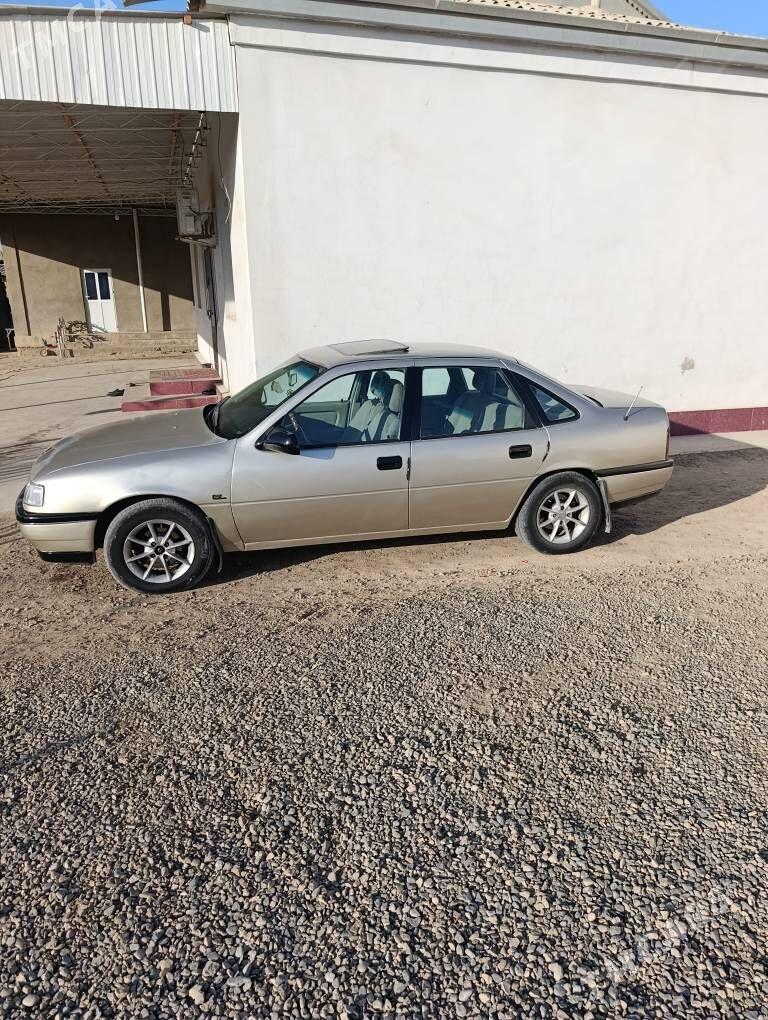Opel Vectra 1990 - 35 000 TMT - Murgap - img 2