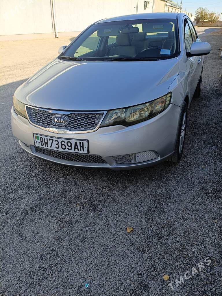 Kia Forte 2010 - 142 000 TMT - Ак-Бугдайский этрап - img 3