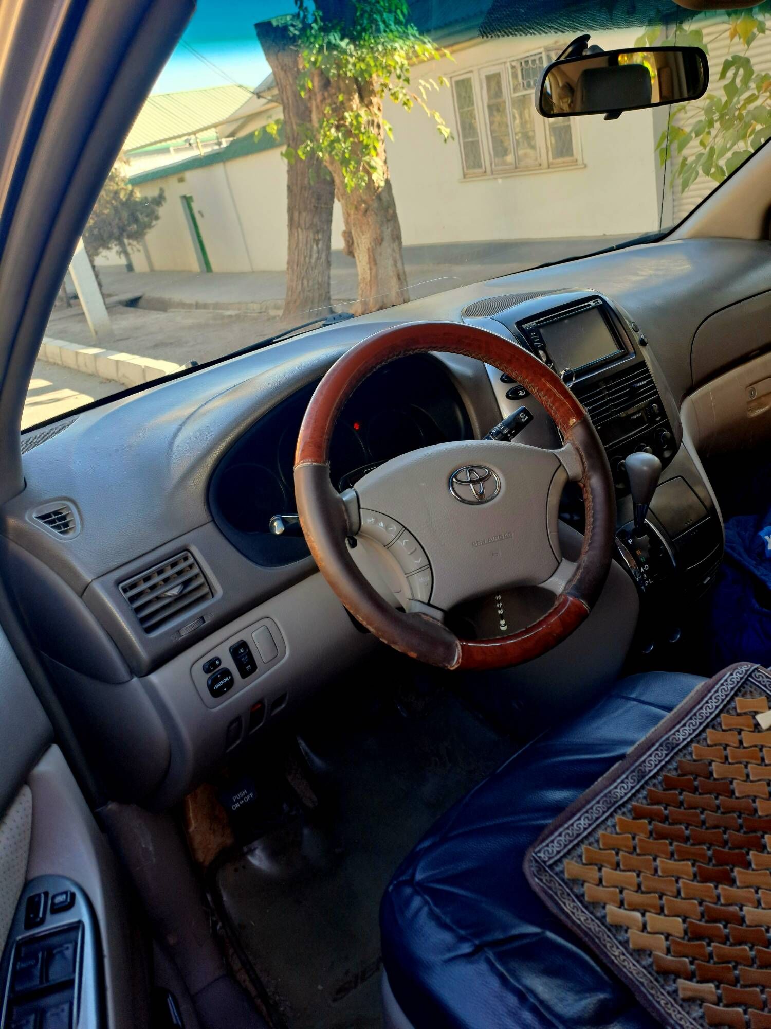 Toyota Sienna 2007 - 270 000 TMT - Ким район - img 7