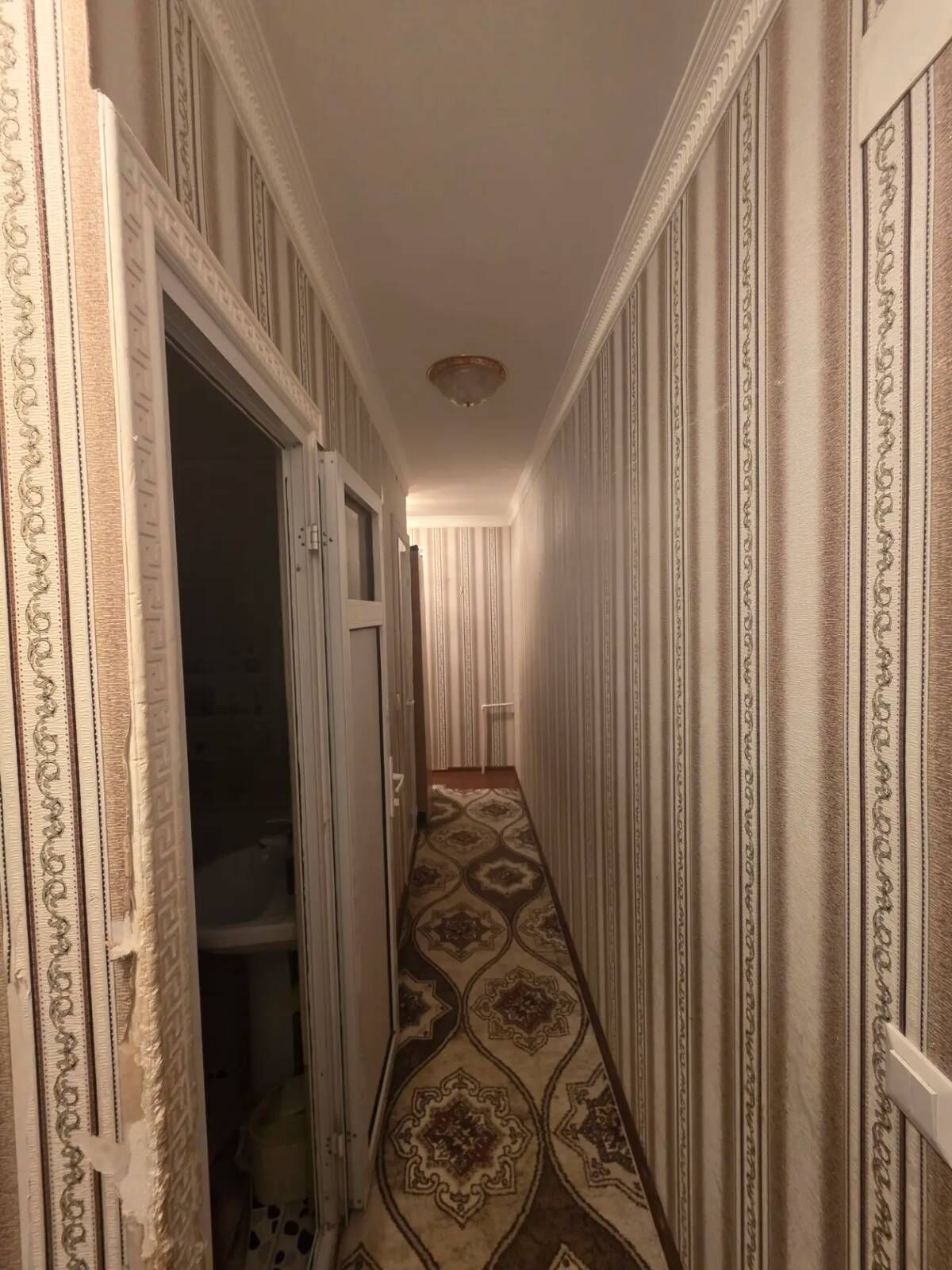 11 мкр  2 комн разд 3 эт - 11 мкр - img 6