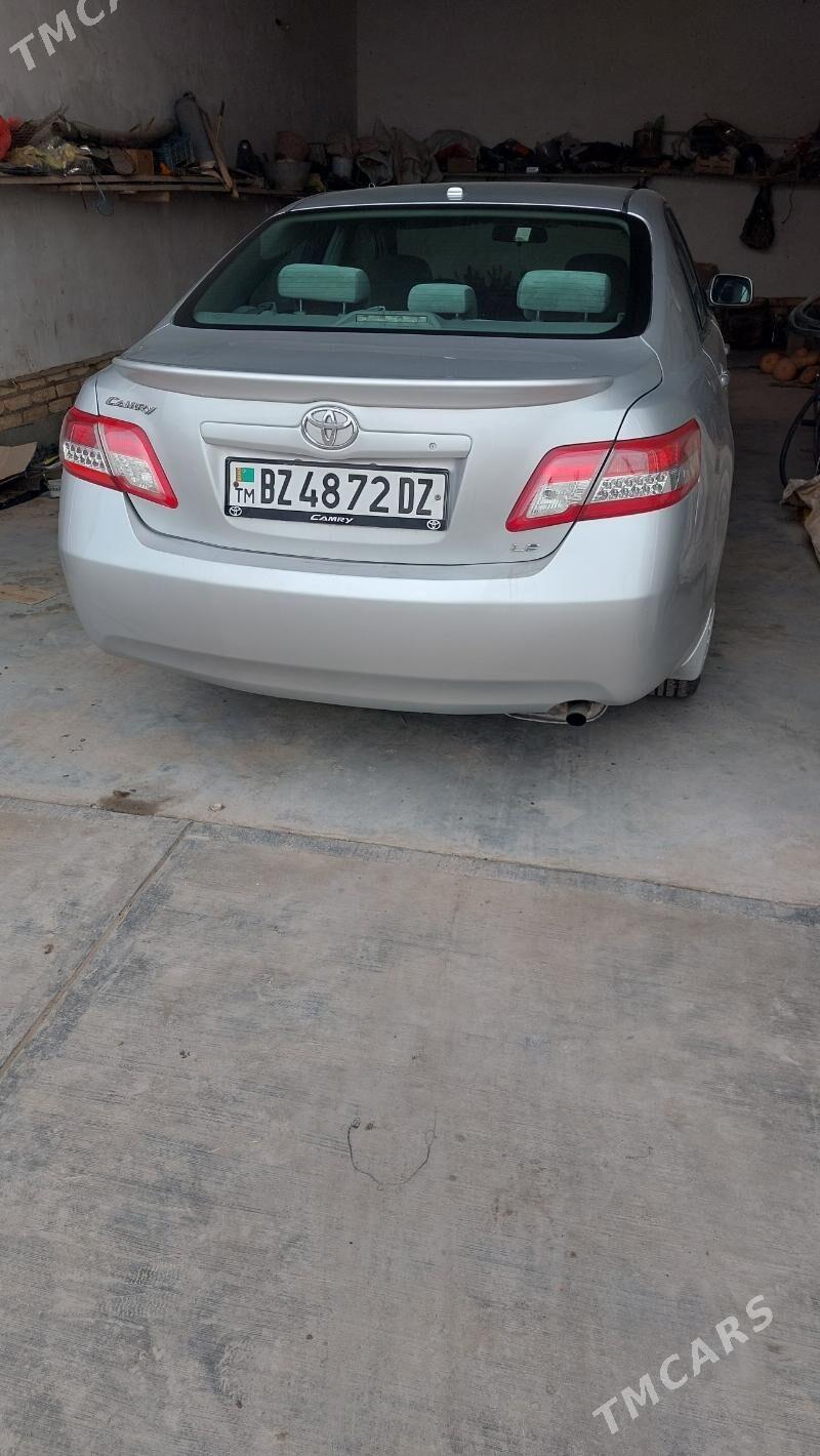Toyota Camry 2011 - 210 000 TMT - Дашогуз - img 8