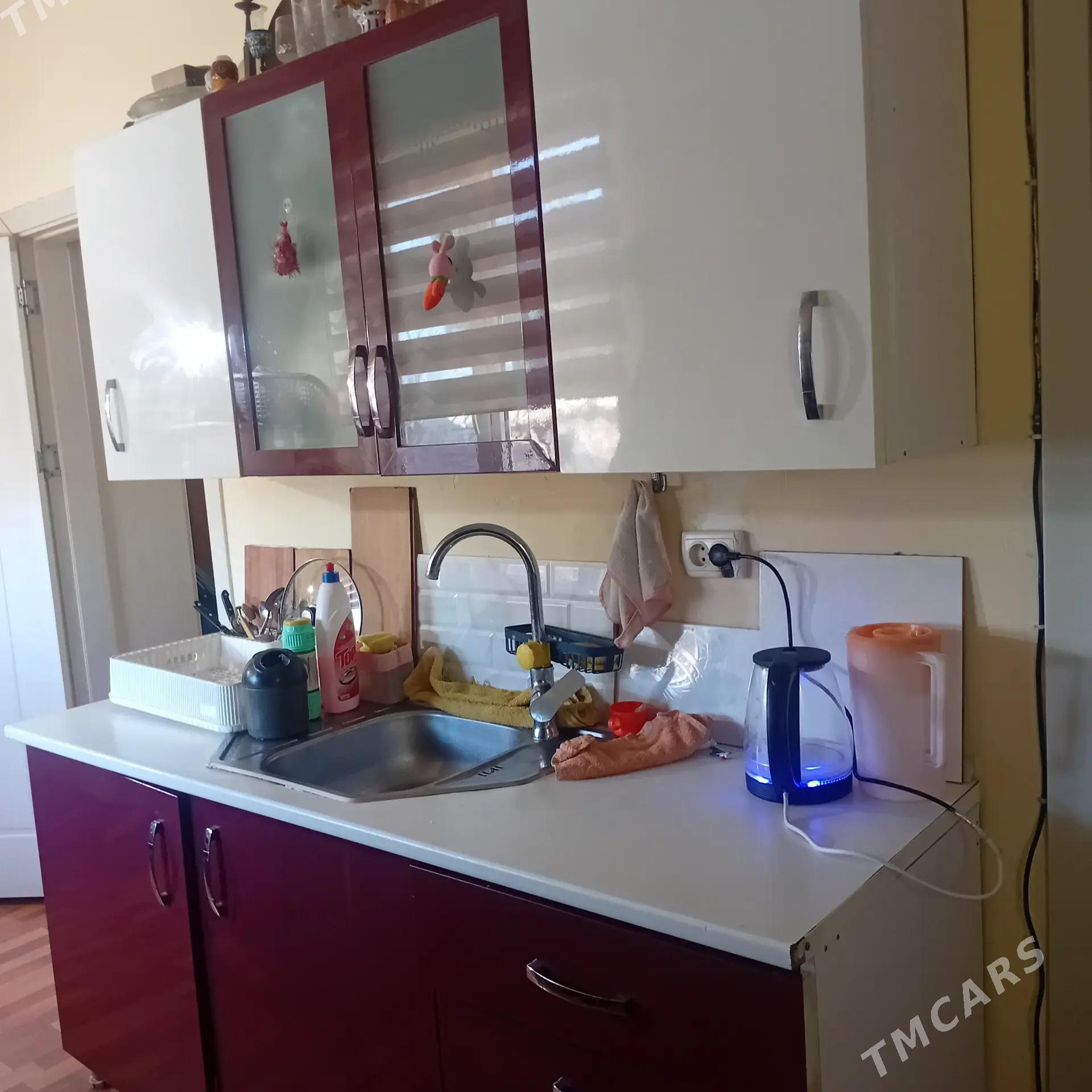 Buzmeyin Tomatny 1etaj 2komn - Бузмеин - img 1