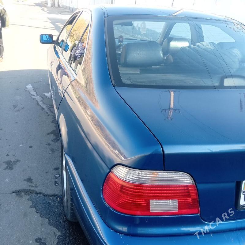 BMW E39 2002 - 110 000 TMT - Туркменбаши - img 9