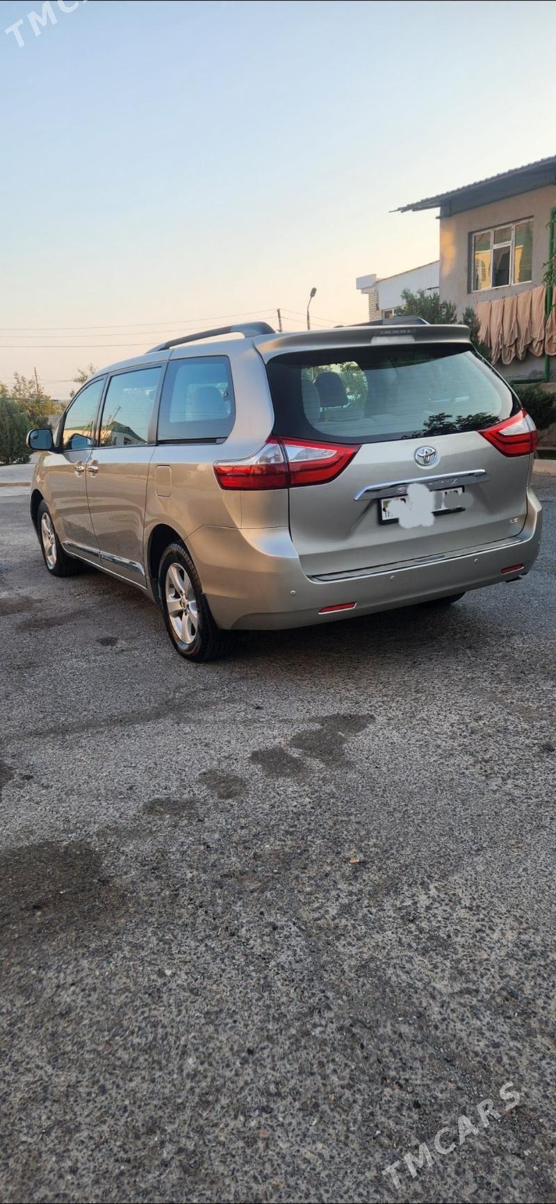 Toyota Sienna 2014 - 330 000 TMT - Туркменбаши - img 2