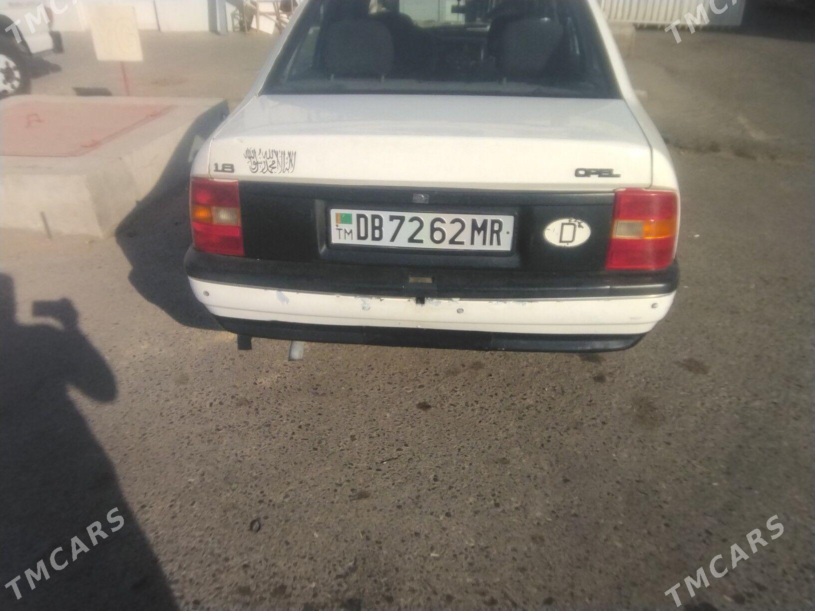 Opel Vectra 1990 - 32 000 TMT - Туркменабат - img 3