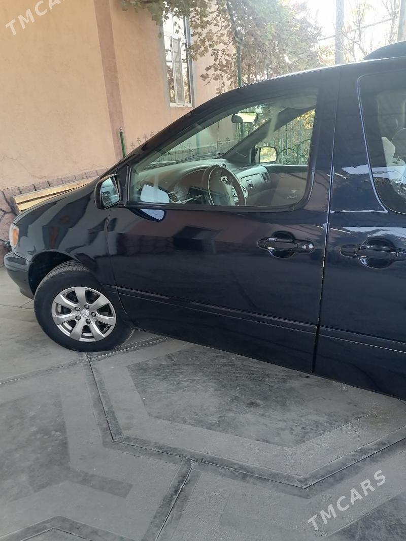 Toyota Sienna 1999 - 165 000 TMT - Туркменабат - img 4