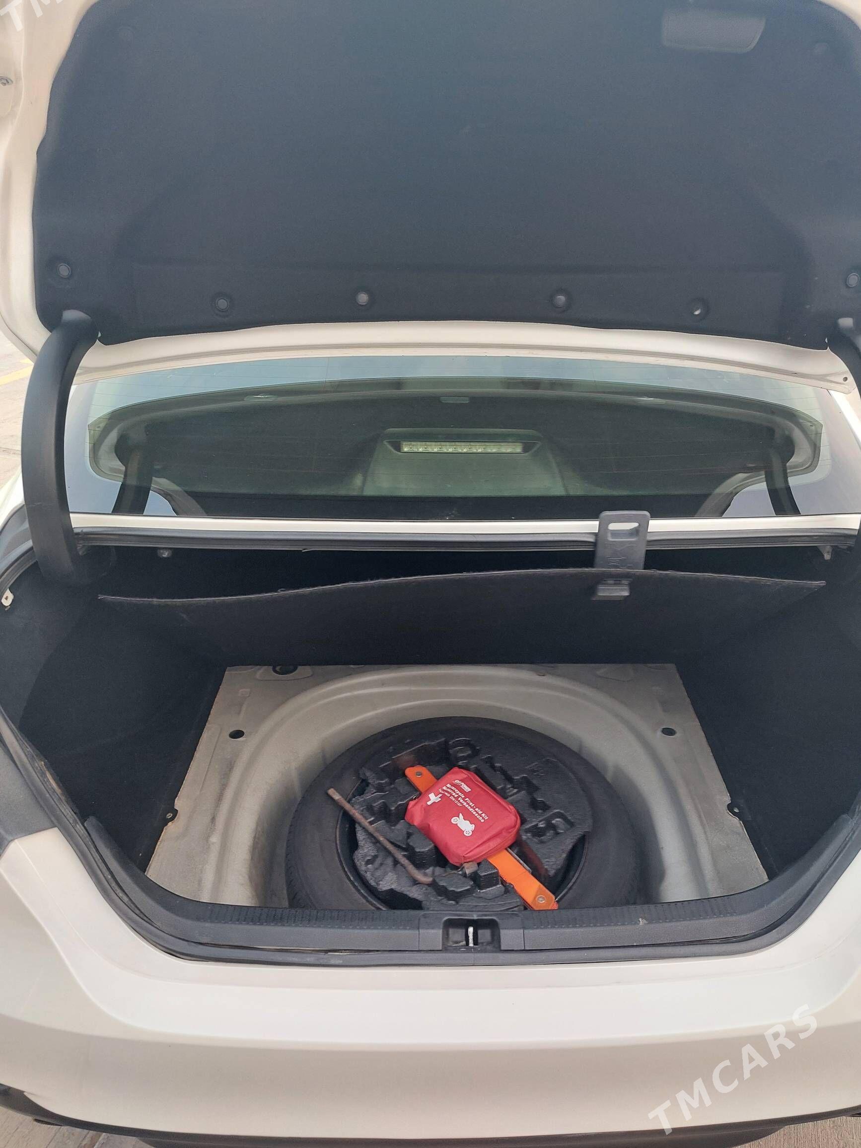 Toyota Camry 2018 - 255 000 TMT - Ашхабад - img 9