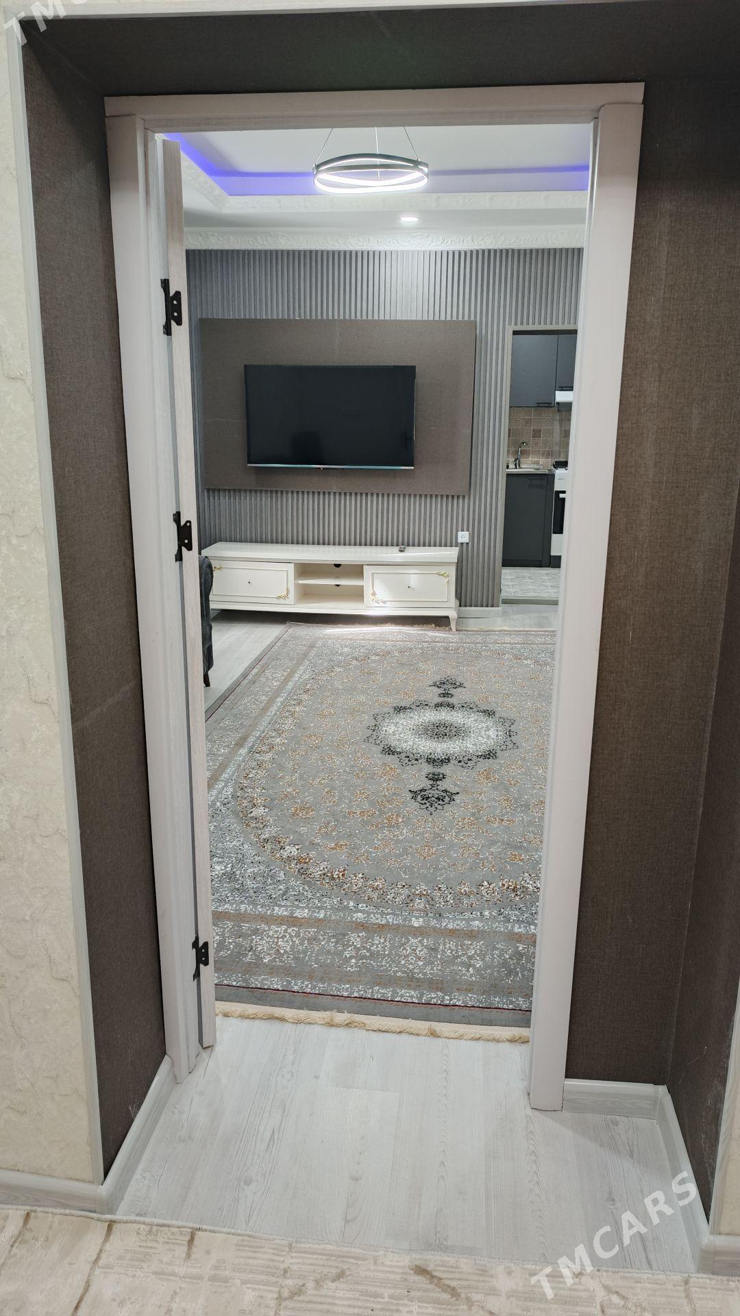 30mkr english teke bazaryň ýan - 30 мкр - img 4