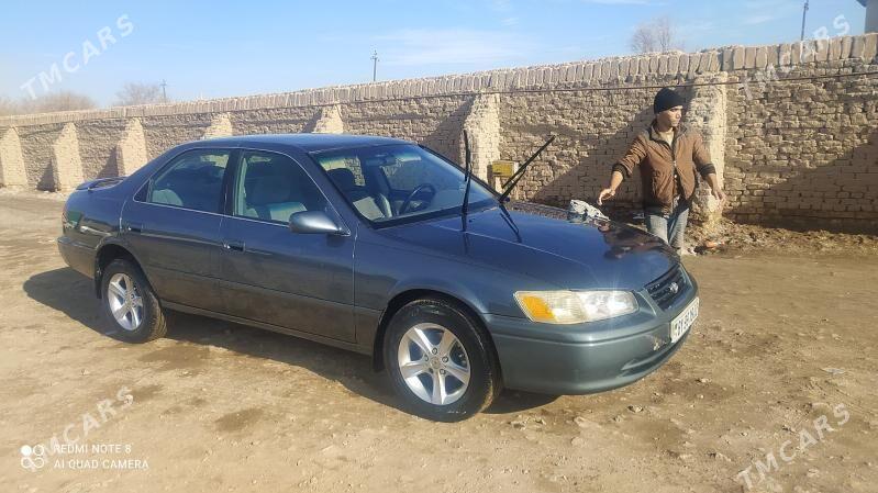 Toyota Camry 2001 - 150 000 TMT - Кёнеургенч - img 3