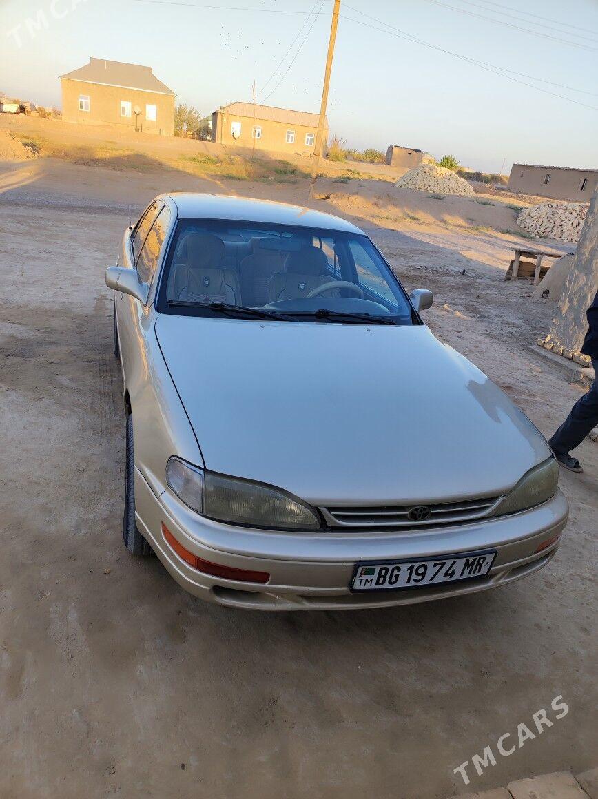 Toyota Camry 1994 - 90 000 TMT - Türkmengala - img 2