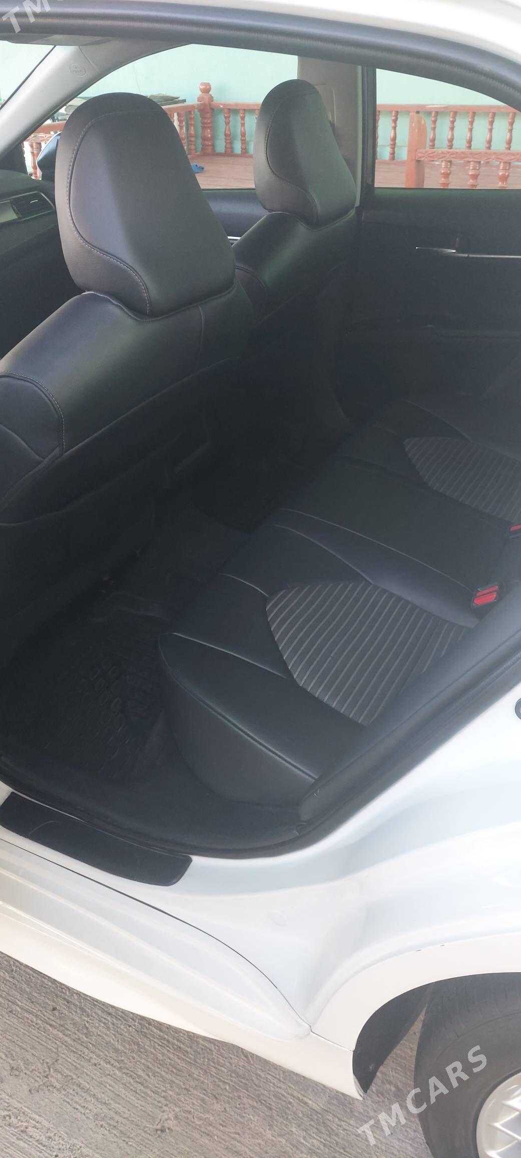 Toyota Camry 2020 - 265 000 TMT - Ашхабад - img 6