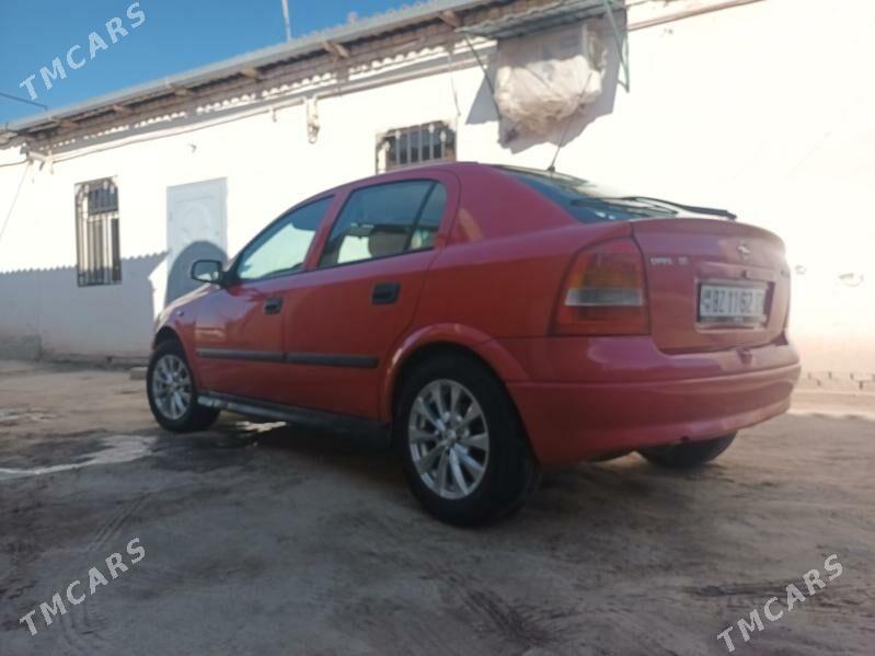 Opel Astra 2000 - 80 000 TMT - Дашогуз - img 4